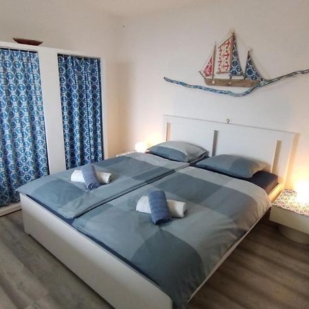 Apartment By The Sea- Santa Marina Rasa Ngoại thất bức ảnh